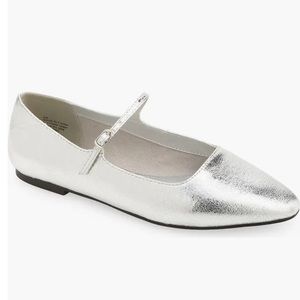 Silver pointed toe flat Mary Jane